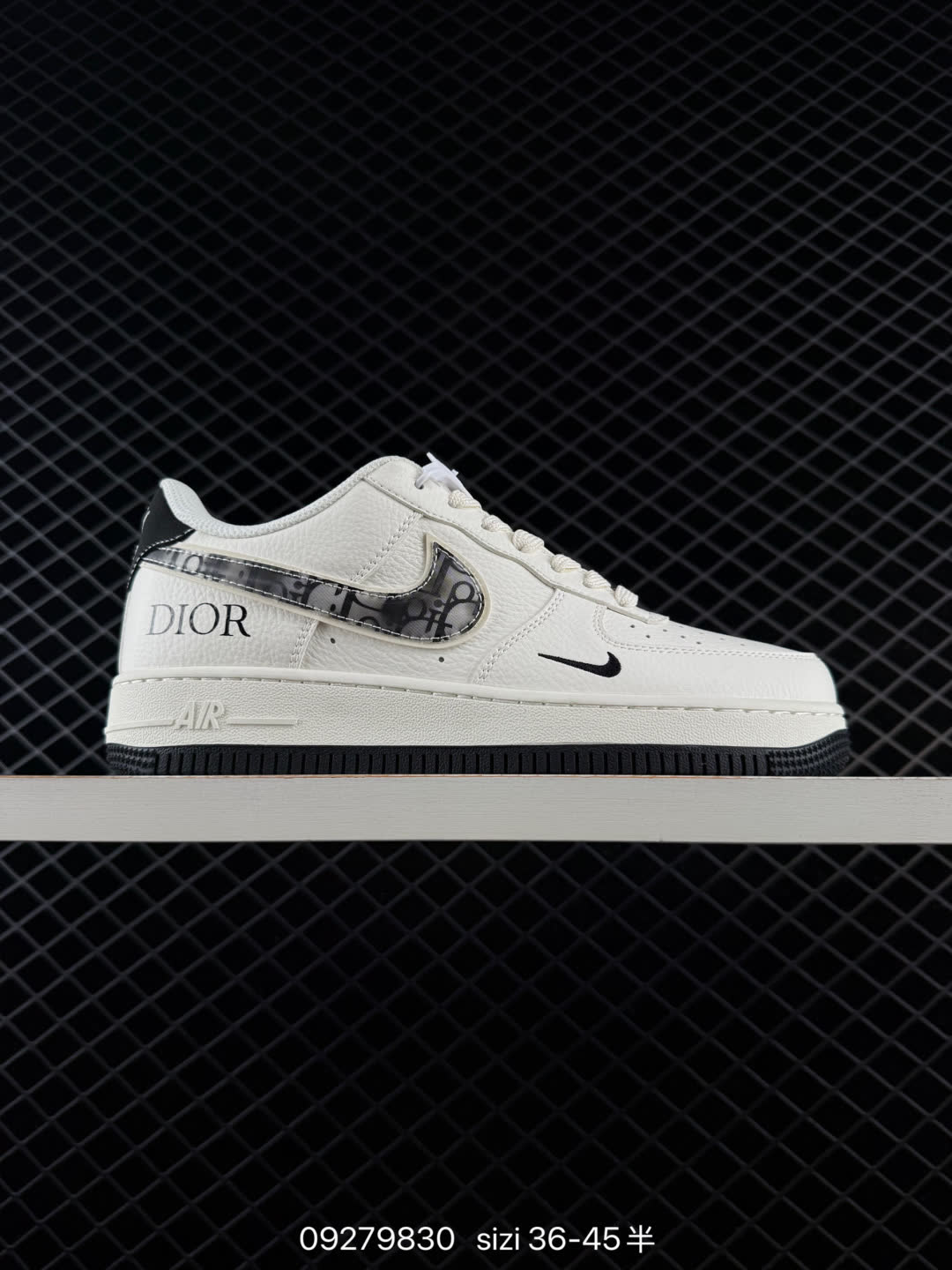 NIKE AIR FORCE 1